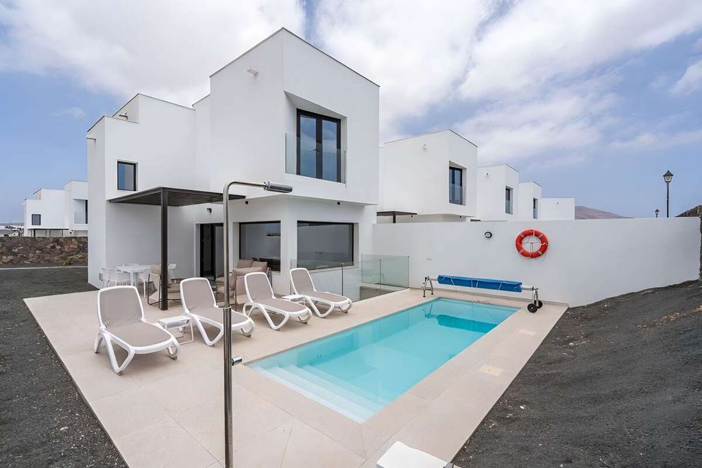Maison de luxe à vendre à Playa Blanca, 580 000 €, Photo 1