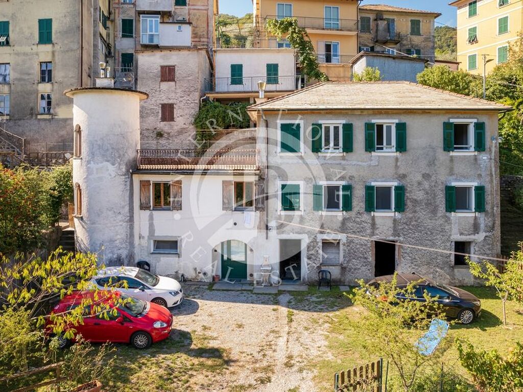 Luxury House for sale in Gattorna, 250 000 €, Photo 1