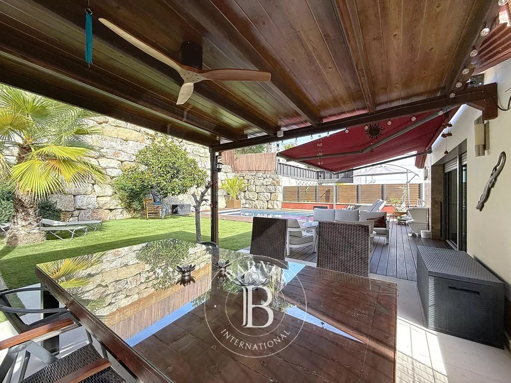 Maison de luxe à vendre à Calella, 1 150 000 €, Photo 4