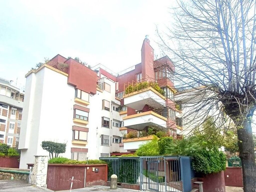 Appartement de luxe à vendre à Rome, 850 000 €, Photo 1