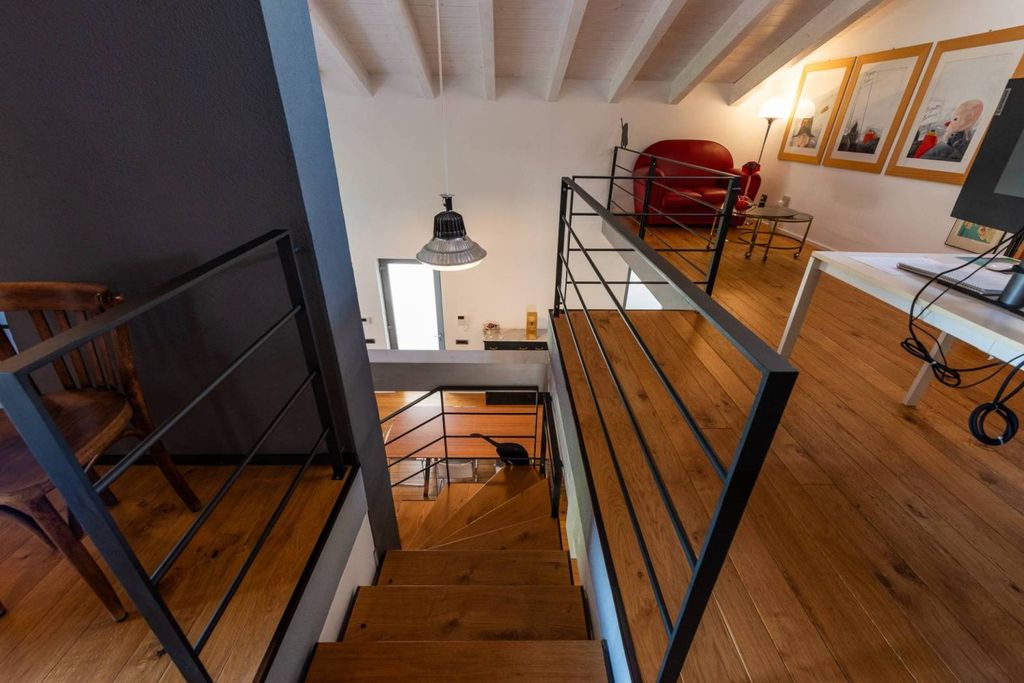 Maison de luxe à vendre à Lodi, 790 000 €, Photo 5
