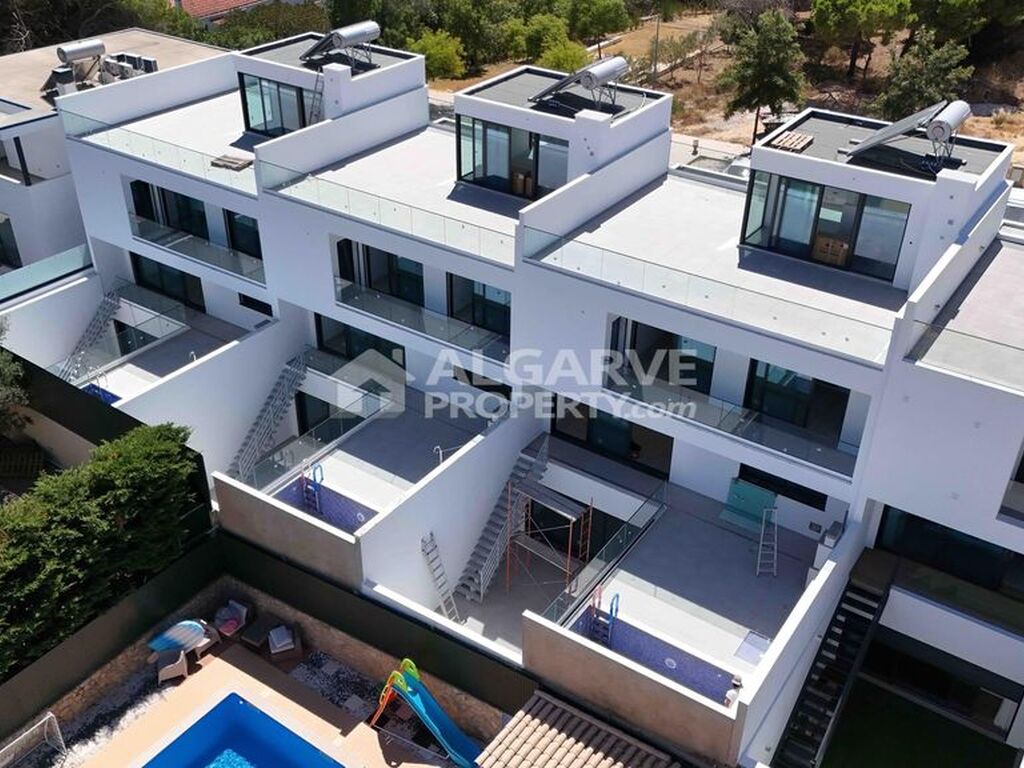 Maison de luxe à vendre à Montenegro, 890 000 €, Photo 1