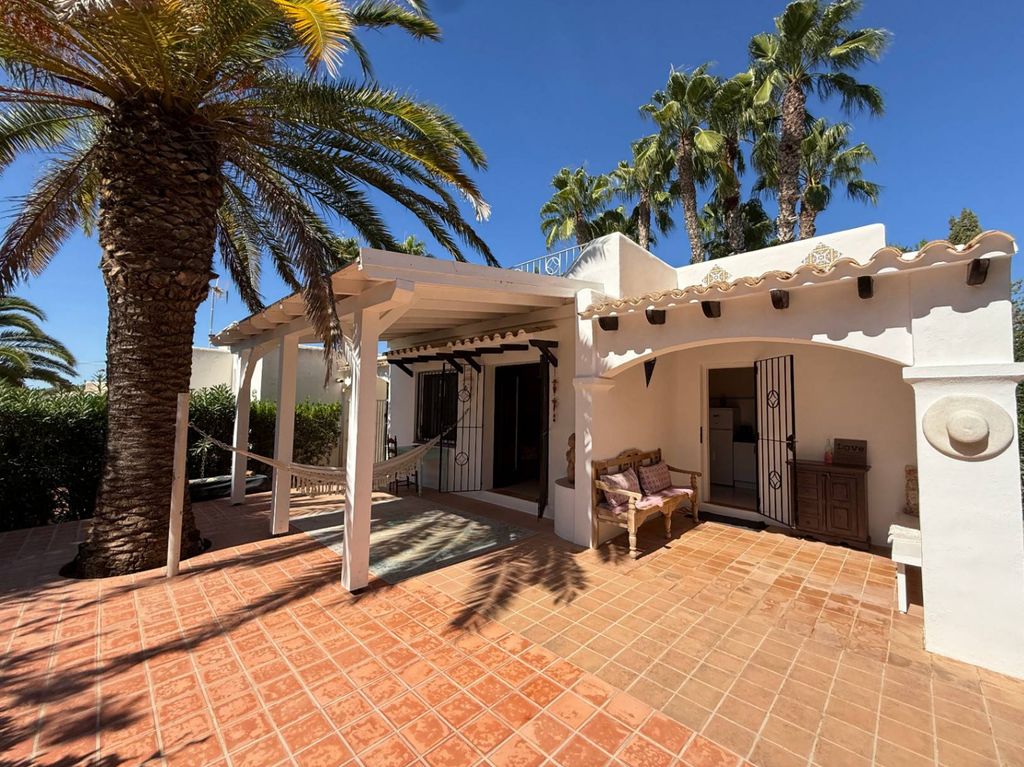 Luxury House for sale in Santa Eulària des Riu, 790 000 €, Photo 1