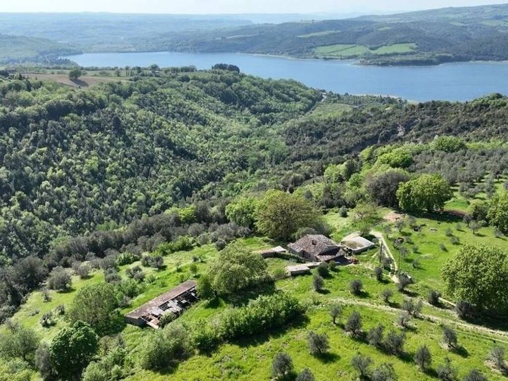 Maison de luxe à vendre à Baschi, 490 000 €, Photo 1