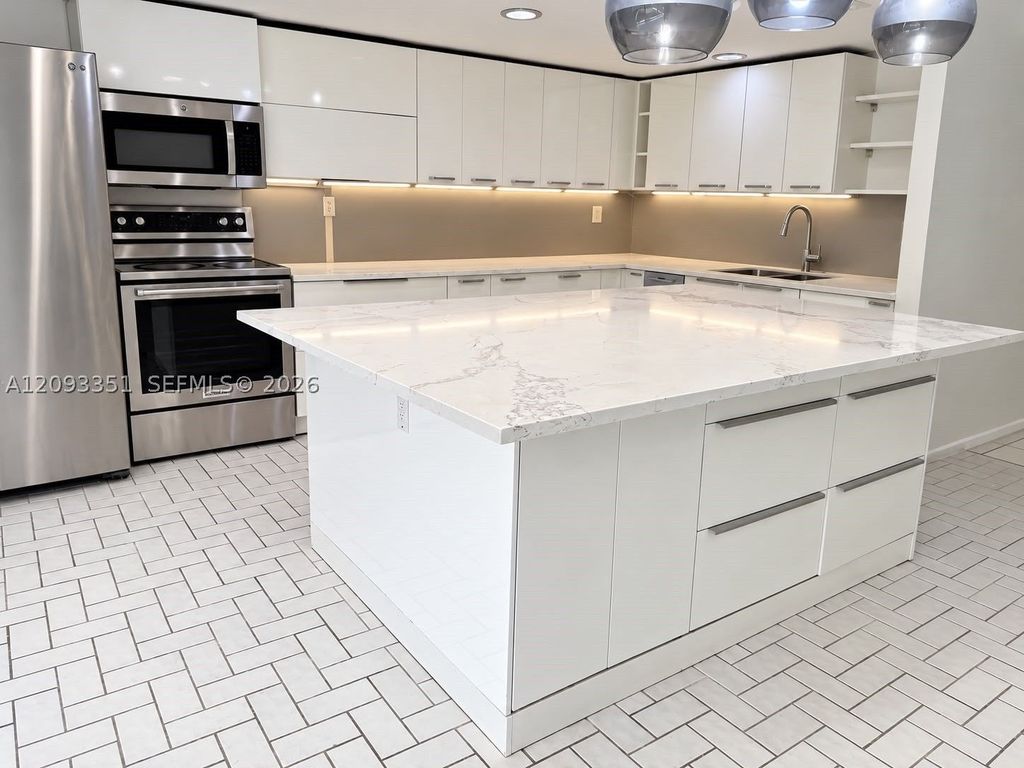 Maison de luxe à vendre à Hallandale Beach, 444 531 €, Photo 1