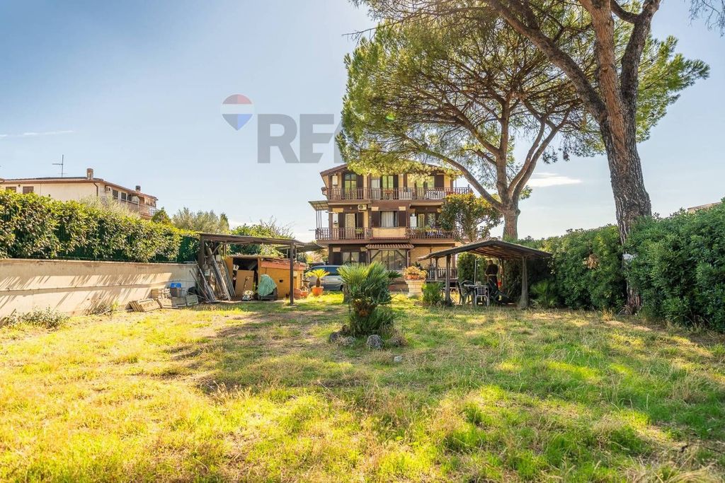 Luxury House for sale in Rome, 870 000 €, Photo 2