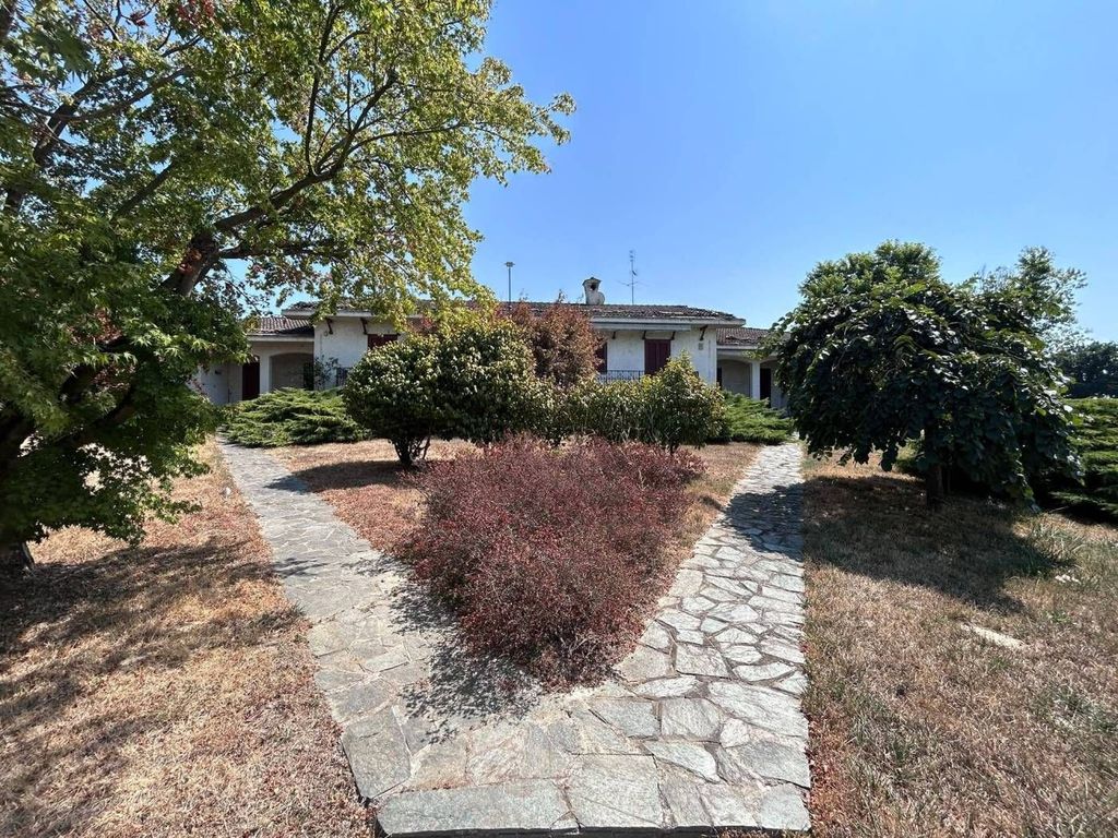 Maison de luxe à vendre à Vermezzo, 850 000 €, Photo 1