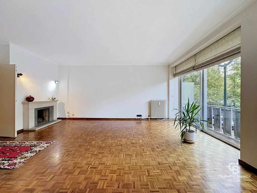 Luxury Apartment for sale in Ixelles, 430 000 €, Photo 2