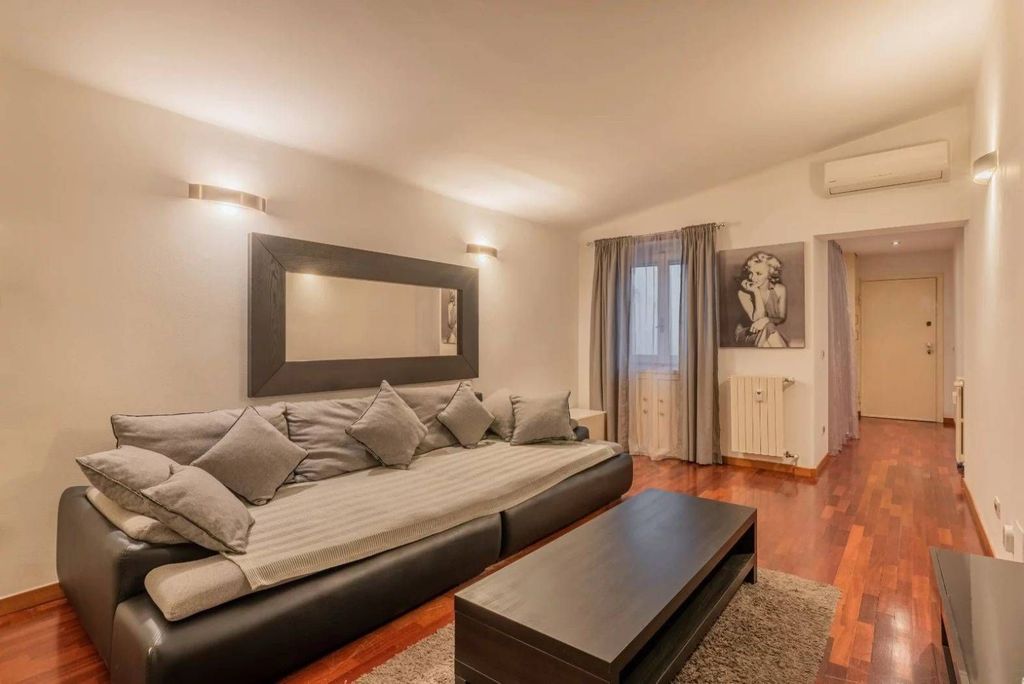 Appartement de luxe à vendre à Milan, 850 000 €, Photo 3