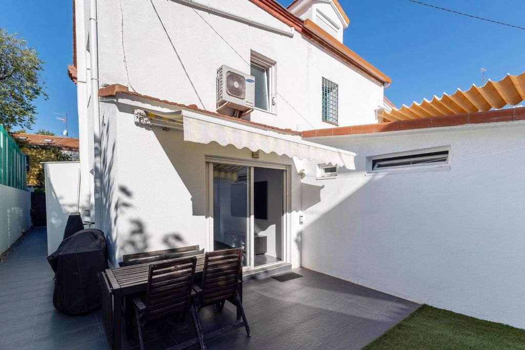 Maison de luxe à vendre à Madrid, 2 100 000 €, Photo 2