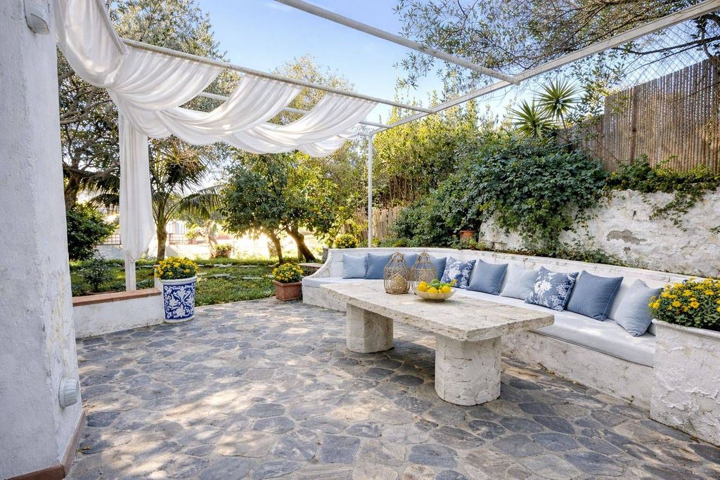 Luxury House for sale in Capri, 1 600 000 €, Photo 4