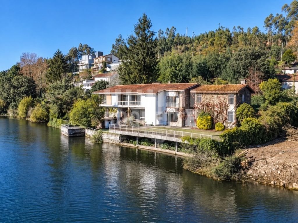 Maison de luxe à vendre à Gondomar, 1 700 000 €, Photo 1