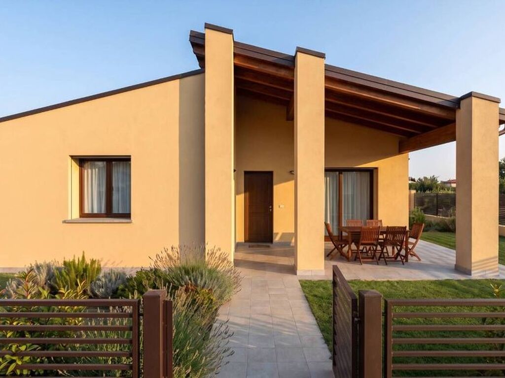 Luxury House for sale in Noceto, 700 000 €, Photo 1