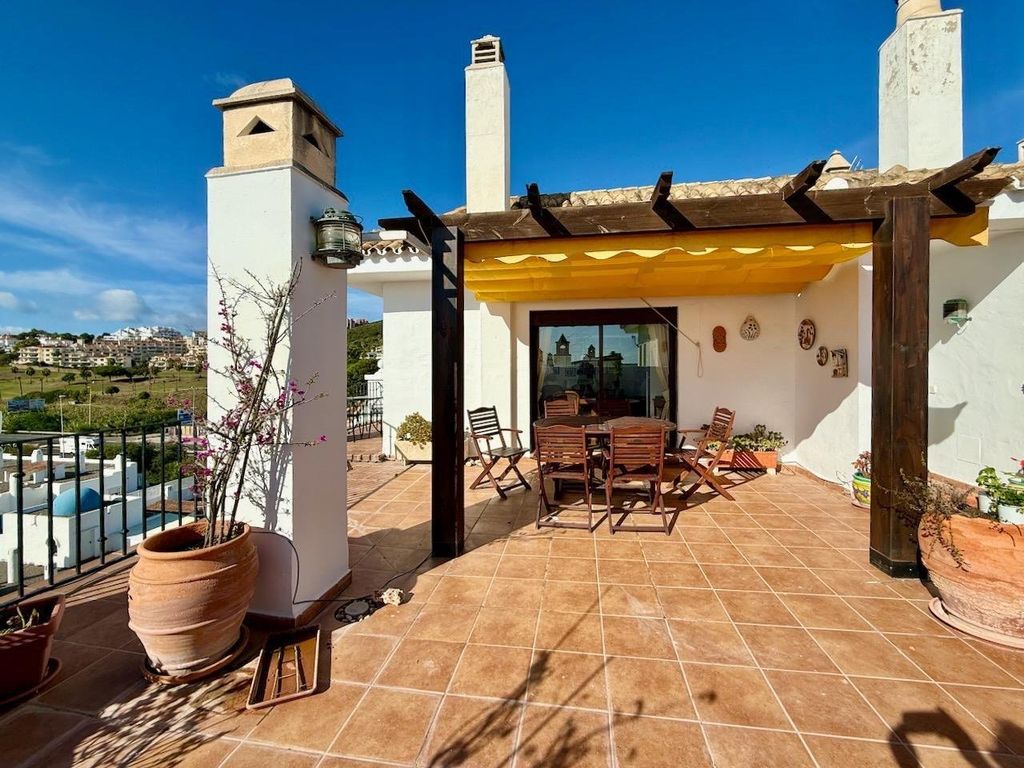 Appartement de luxe à vendre à Manilva, 690 000 €, Photo 1