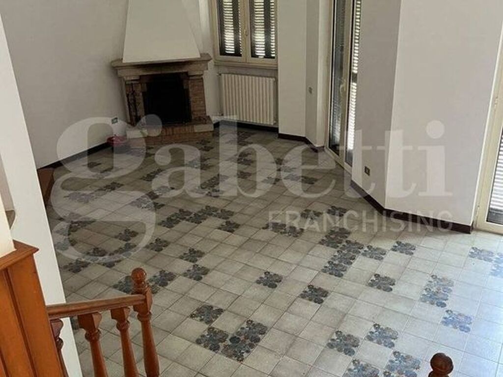 Luxury House for sale in Bari, 750 000 €, Photo 3