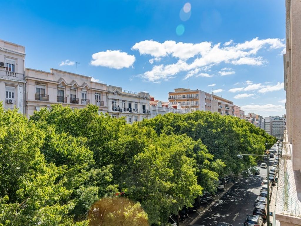 Luxury Apartment for sale in Lisbon, 780 000 €, Photo 3