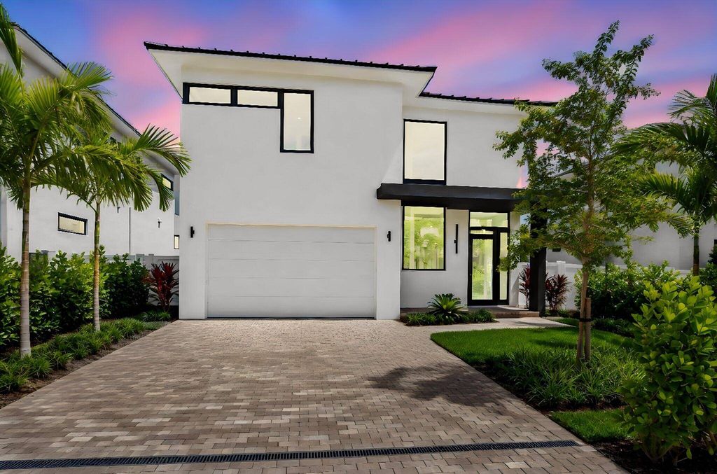 Luxury House for sale in Delray Beach, 2 102 268 €, Photo 1