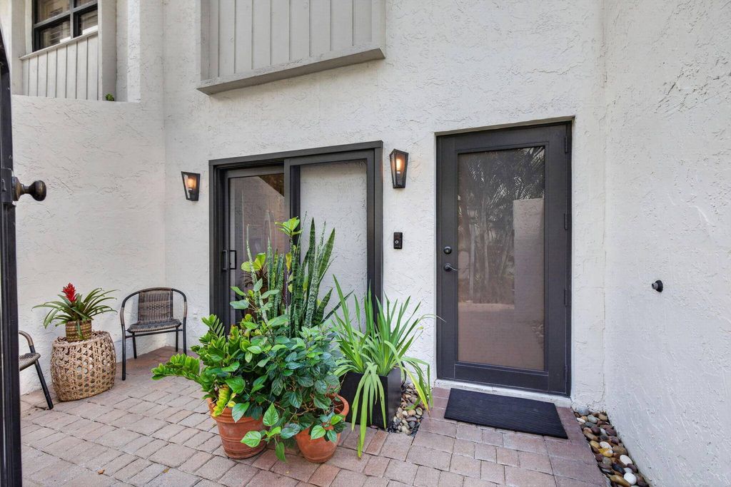 Maison de luxe à vendre à Fort Lauderdale, 445 924 €, Photo 1