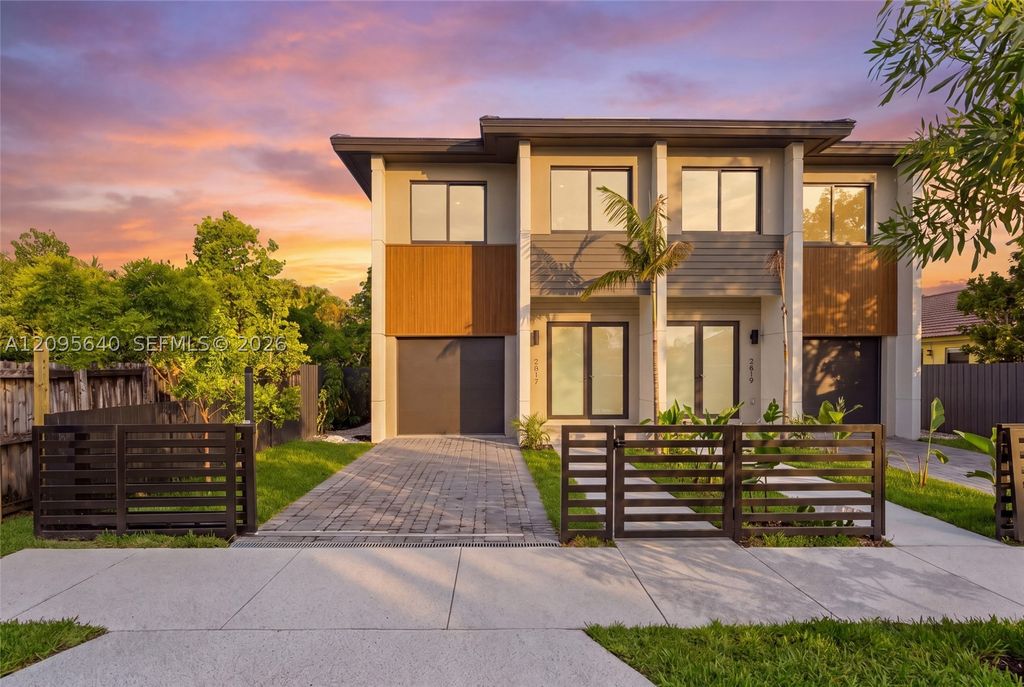 Maison de luxe à vendre à Miami, 1 426 382 €, Photo 1