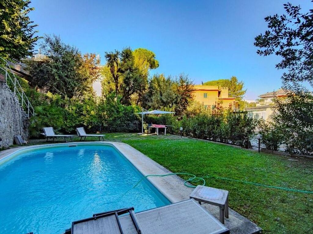 Luxury House for sale in Rome, 3 400 000 €, Photo 1