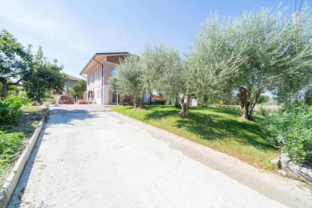 Maison de luxe à vendre à Cesena, 520 000 €, Photo 4