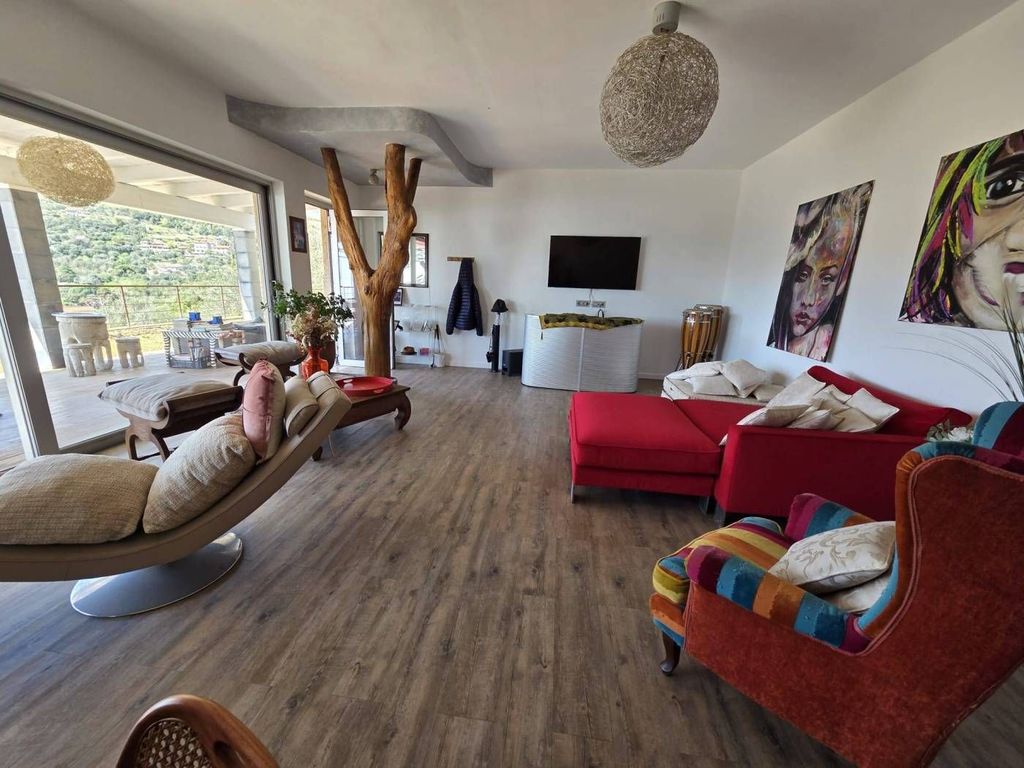 Luxury House for sale in Alassio, 1 300 000 €, Photo 6
