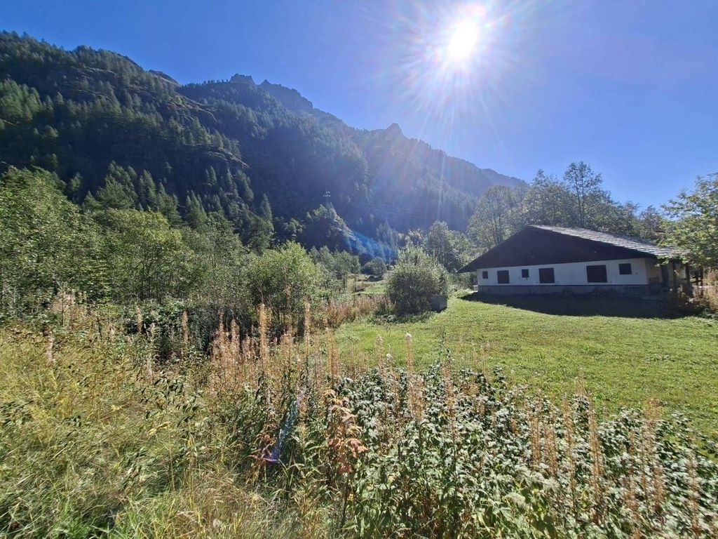 Maison de luxe à vendre à Gressoney-la-Trinitè, 1 100 000 €, Photo 1