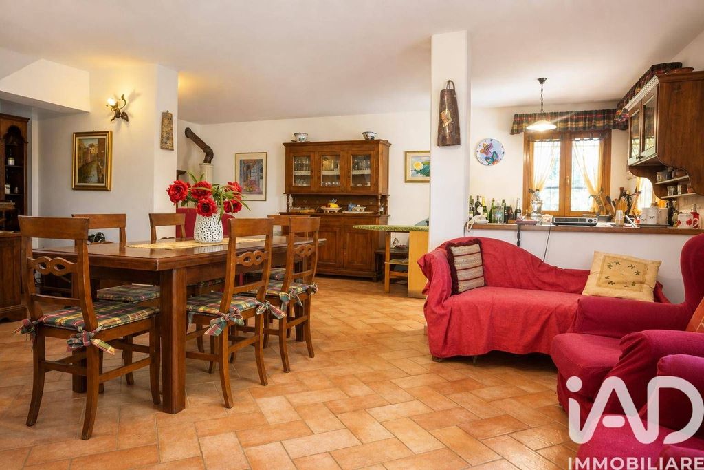 Maison de luxe à vendre à Passignano Sul Trasimeno, 550 000 €, Photo 4