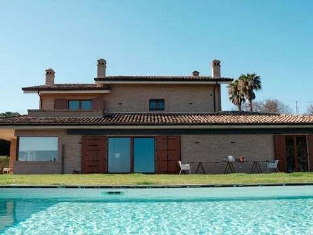 Maison de luxe à vendre à Civitanova Marche, 1 250 000 €, Photo 1
