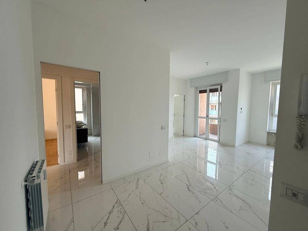 Appartement de luxe à vendre à Milan, 780 000 €, Photo 1