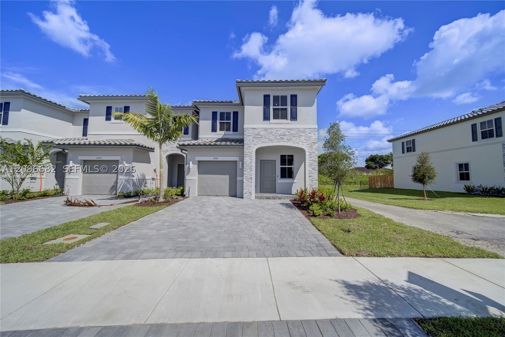 Maison de luxe à vendre à Coral Springs, 552 120 €, Photo 1
