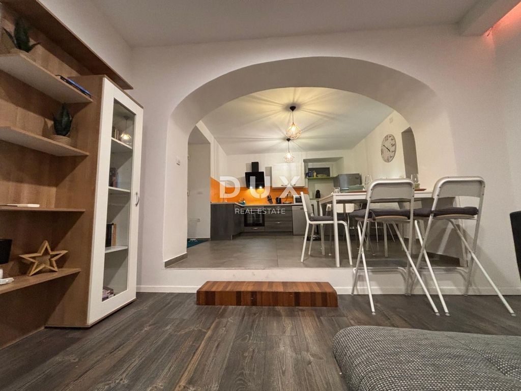 Appartement de luxe à vendre à Opatija, 430 000 €, Photo 2