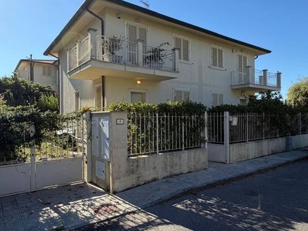 Maison de luxe à vendre à Camaiore, 660 000 €, Photo 3