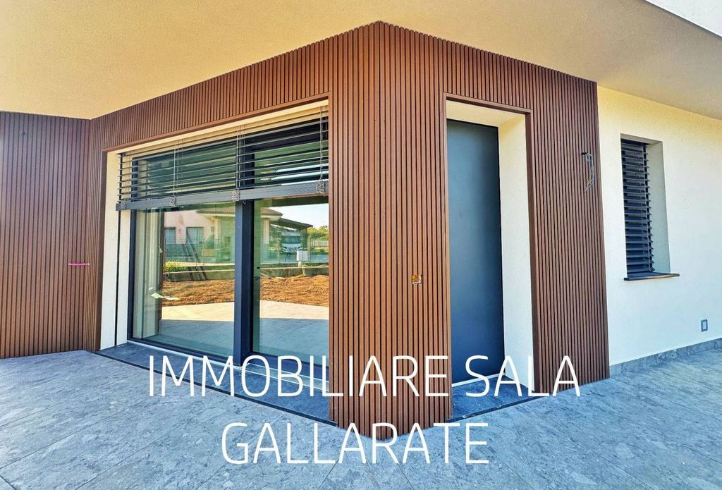 Maison de luxe à vendre à Gallarate, 490 000 €, Photo 1