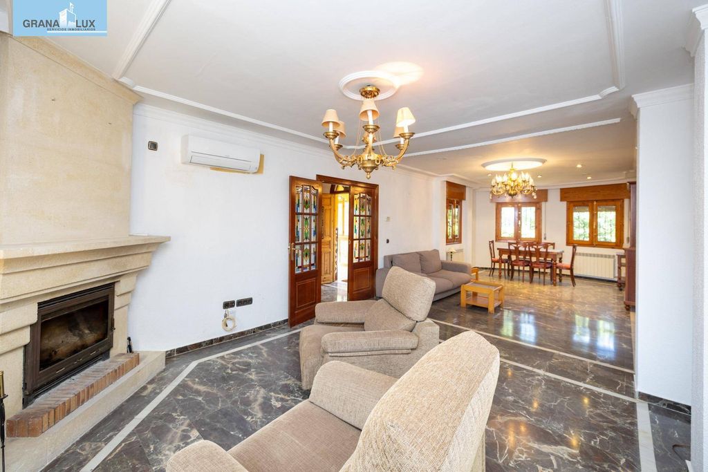Luxury House for sale in Cájar, 449 500 €, Photo 2