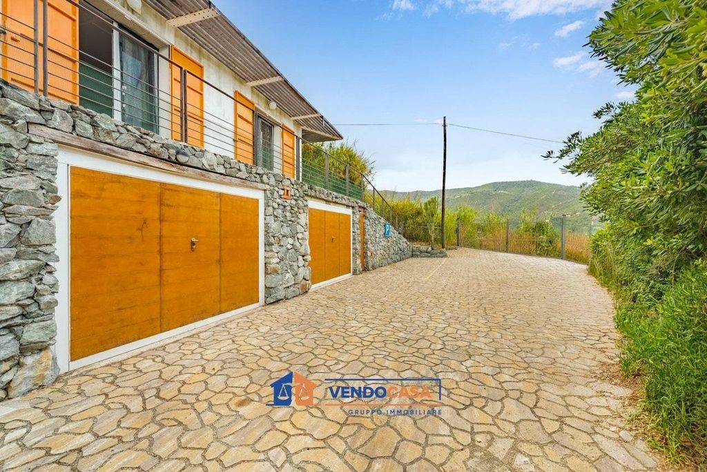 Luxury House for sale in Spotorno, 880 000 €, Photo 3