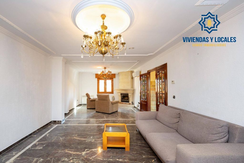Luxury House for sale in Cájar, 449 500 €, Photo 4