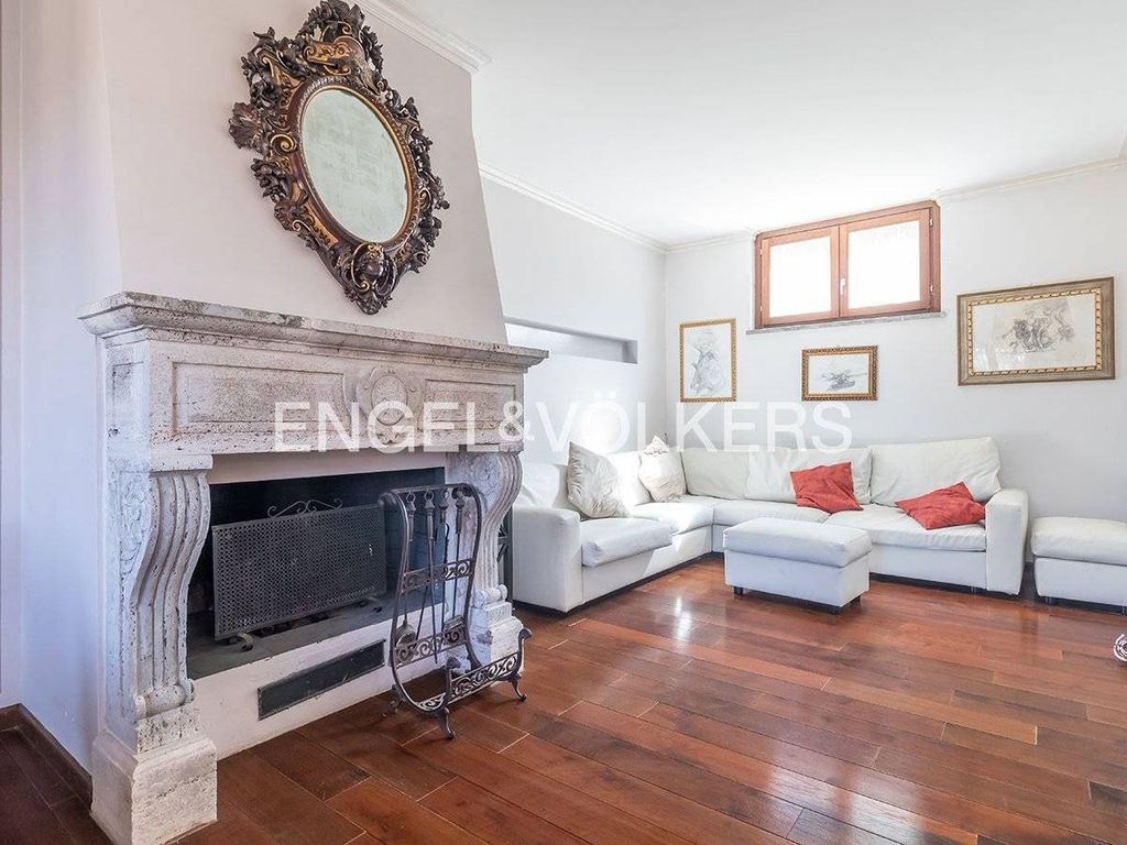 Luxury House for sale in Rome, 1 090 000 €, Photo 5