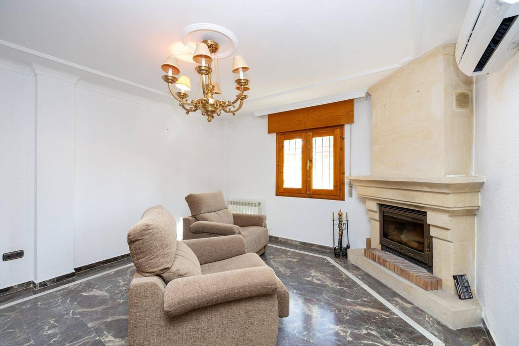 Luxury House for sale in Cájar, 449 500 €, Photo 7