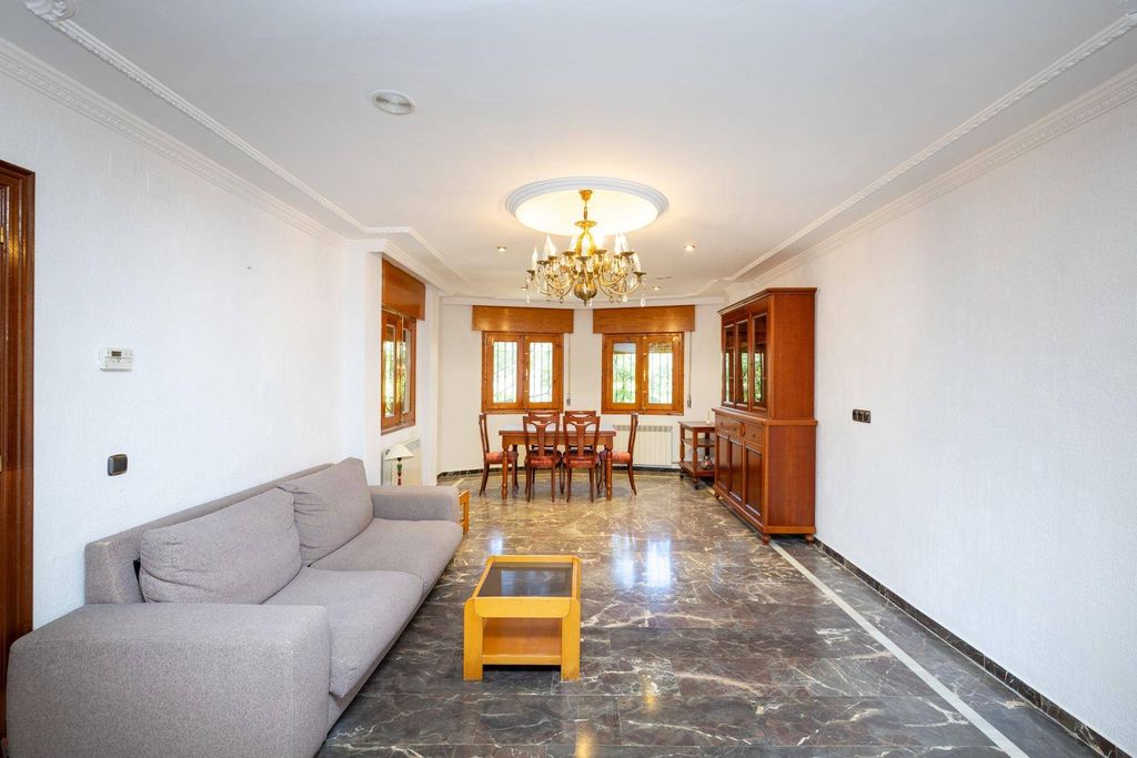 Luxury House for sale in Cájar, 449 500 €, Photo 5