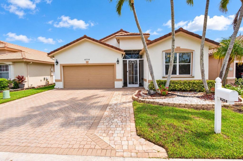 Luxury House for sale in Boynton Beach, 420 454 €, Photo 1
