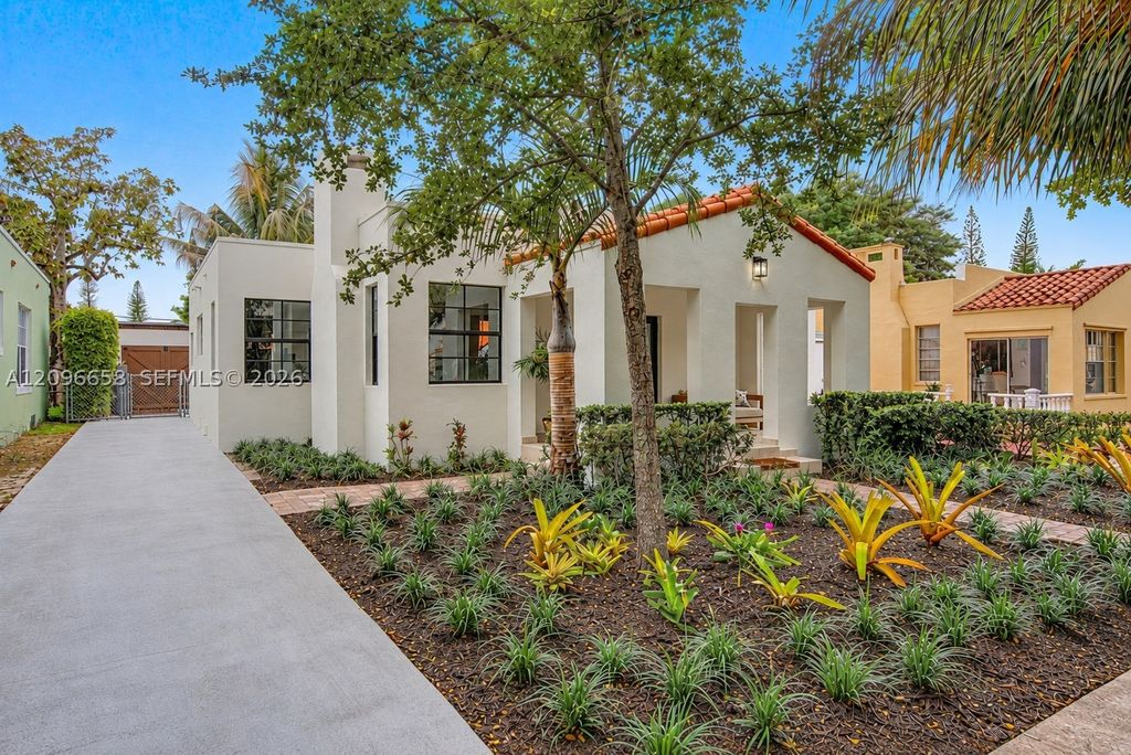 Luxury House for sale in Miami Coral Gables, 1 127 939 €, Photo 1