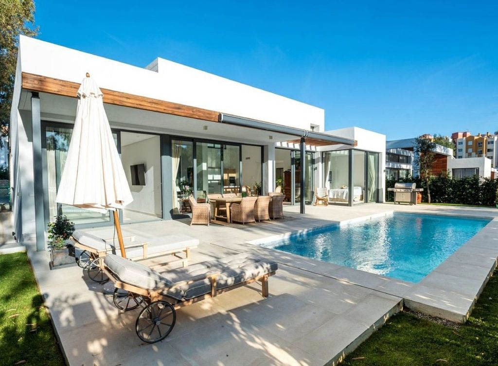 Maison de luxe à vendre à Estepona, 1 950 000 €, Photo 1