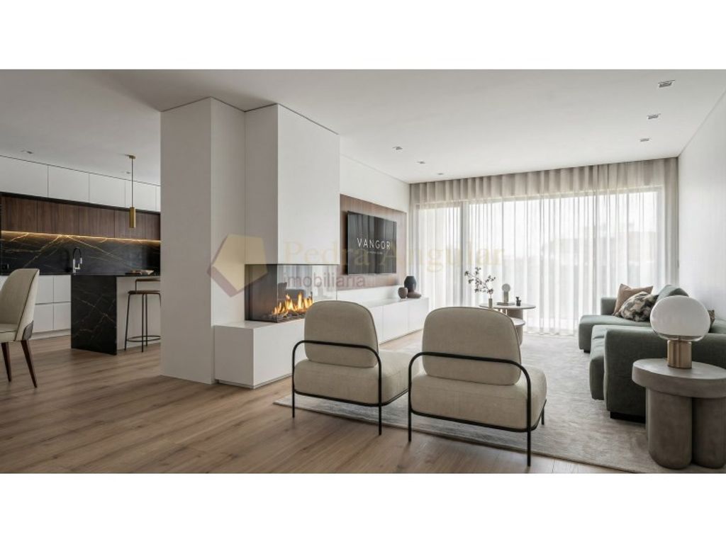 Luxury House for sale in Setúbal, 910 000 €, Photo 1