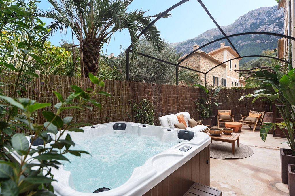 Luxury House for sale in Deià, 895 000 €, Photo 1