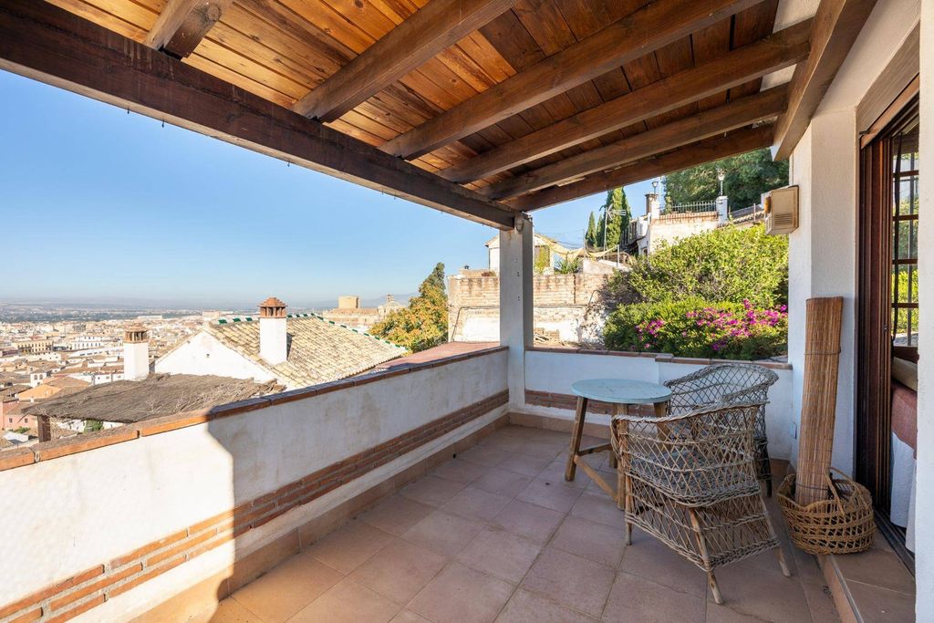 Maison de luxe à vendre à Granada, 685 000 €, Photo 1