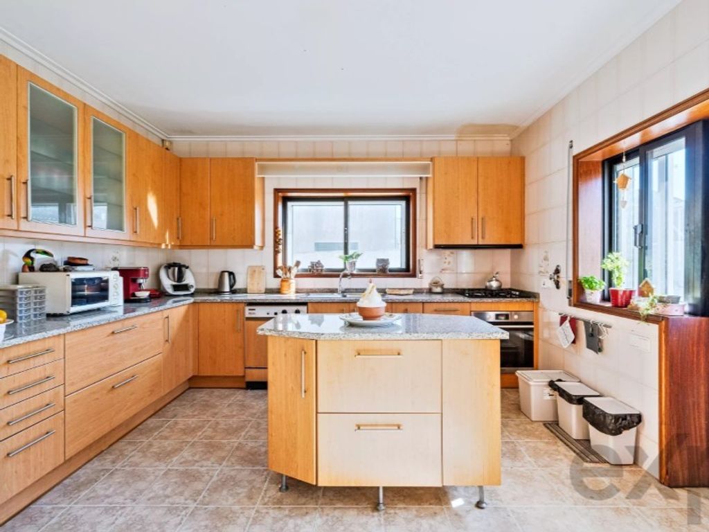 Maison de luxe à vendre à Maia, 479 000 €, Photo 2