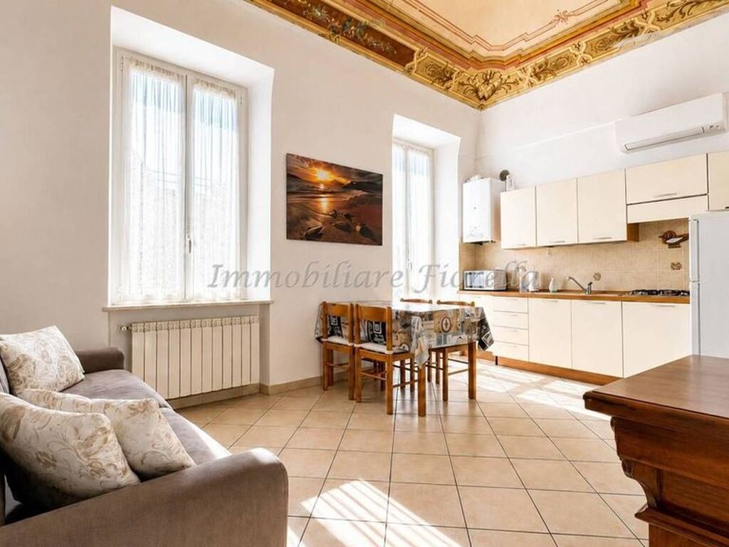 Appartement de luxe à vendre à Loano, 520 000 €, Photo 1