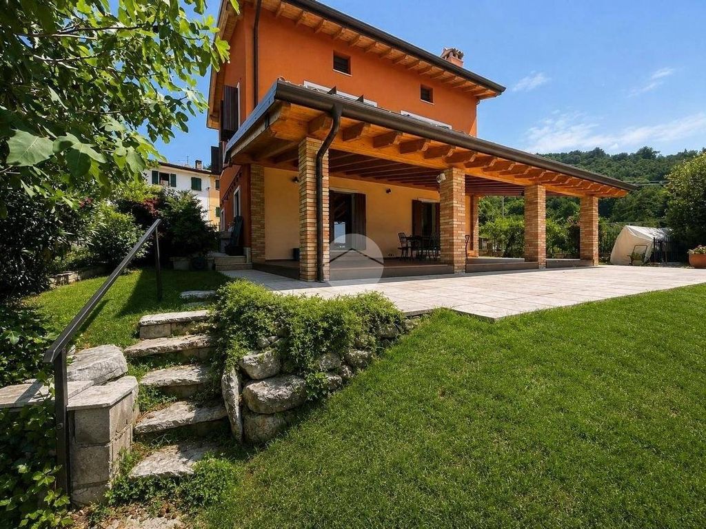 Maison de luxe à vendre à Caprino Veronese, 715 000 €, Photo 3