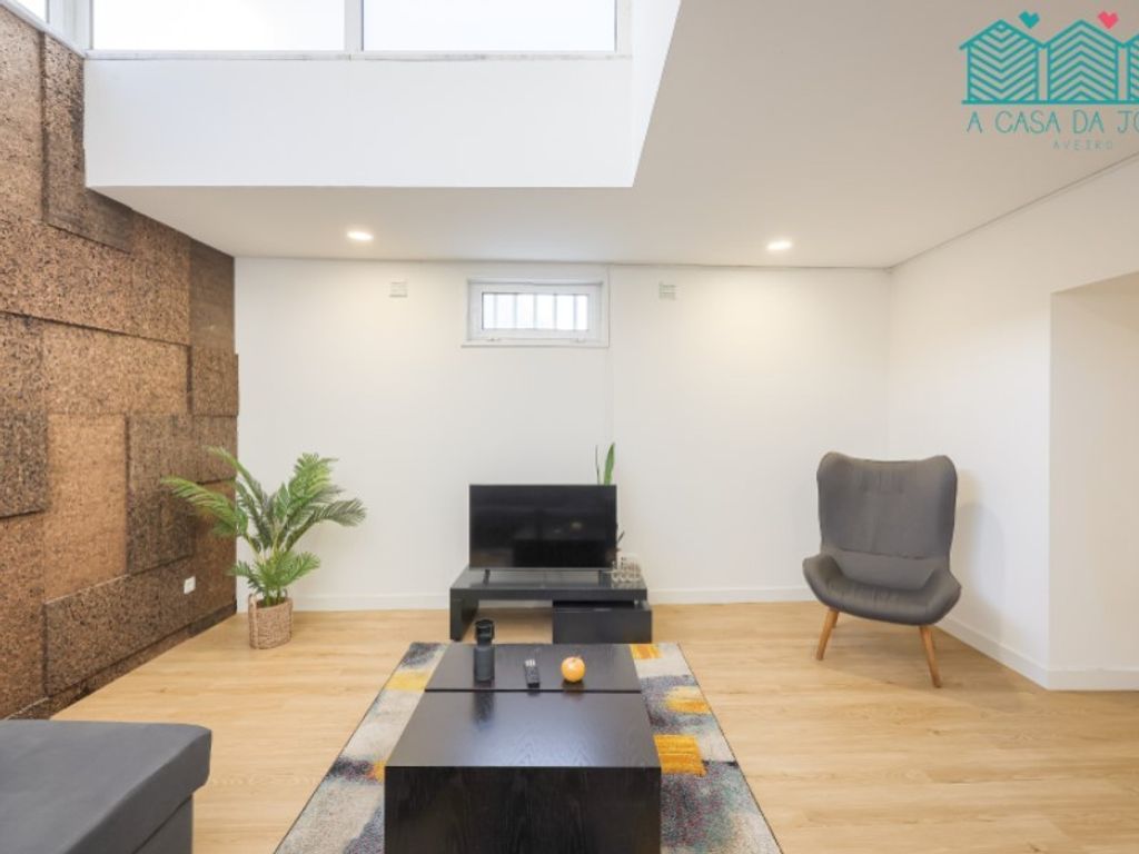 Maison de luxe à vendre à Aveiro, 450 000 €, Photo 3